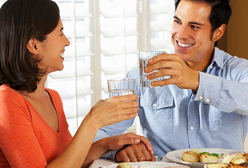 thinkstock_rf_photo_of_couple_enjoying_glasses_of_water